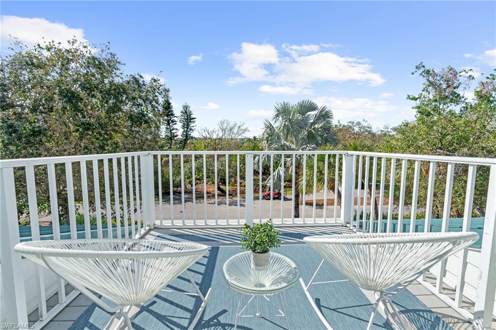 HIDEAWAY BEACH - Residential