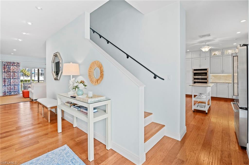 HIDEAWAY BEACH - Residential