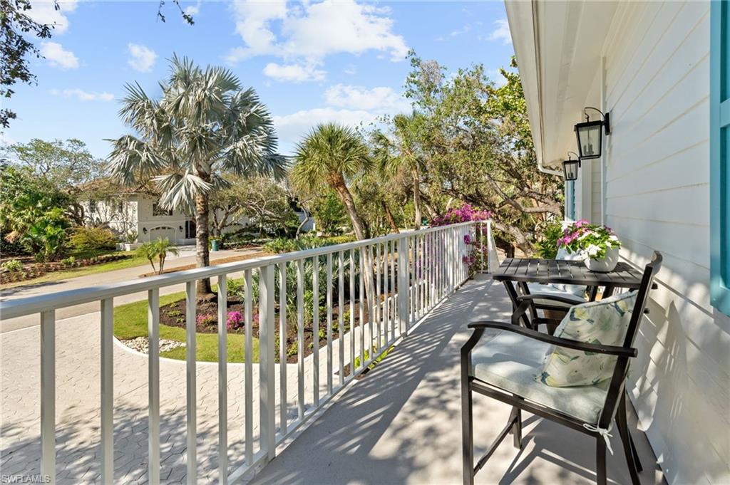 HIDEAWAY BEACH - Residential