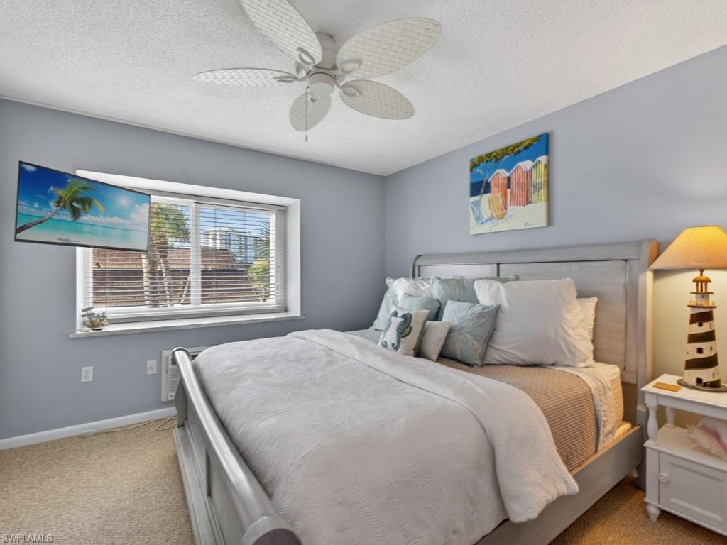 ISLAND MANOR APTS - Residential