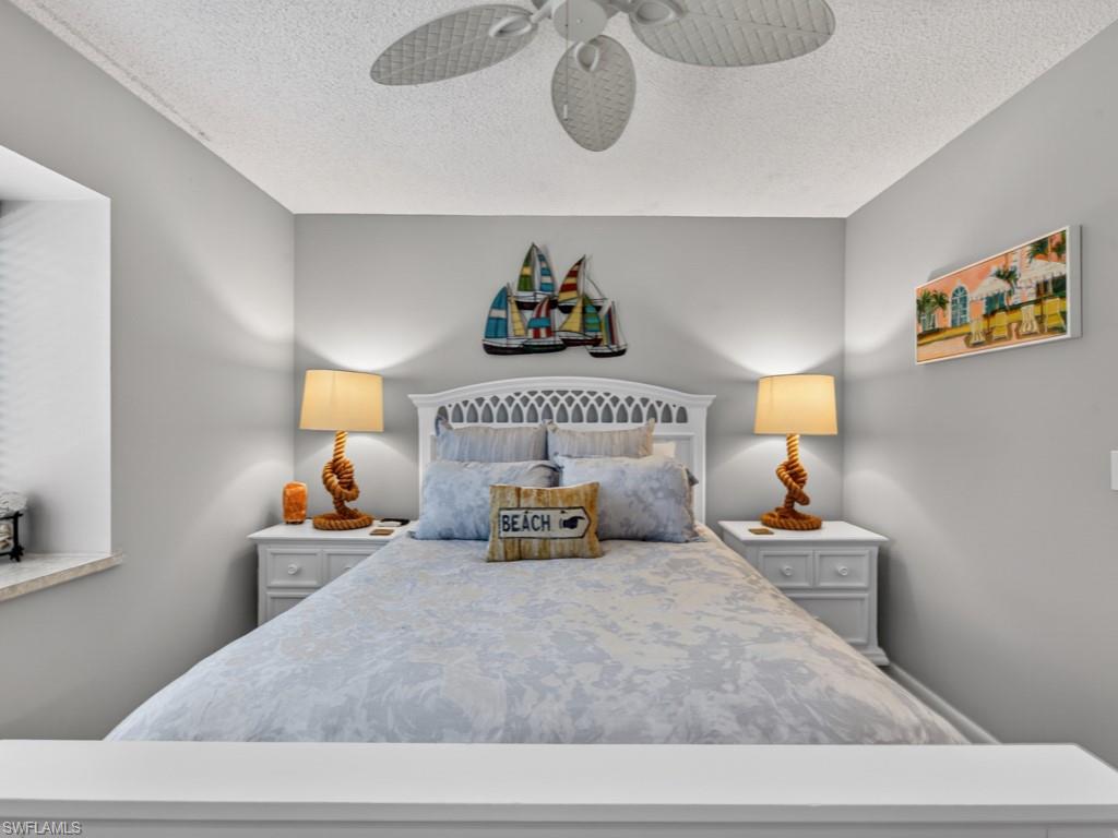 ISLAND MANOR APTS - Residential