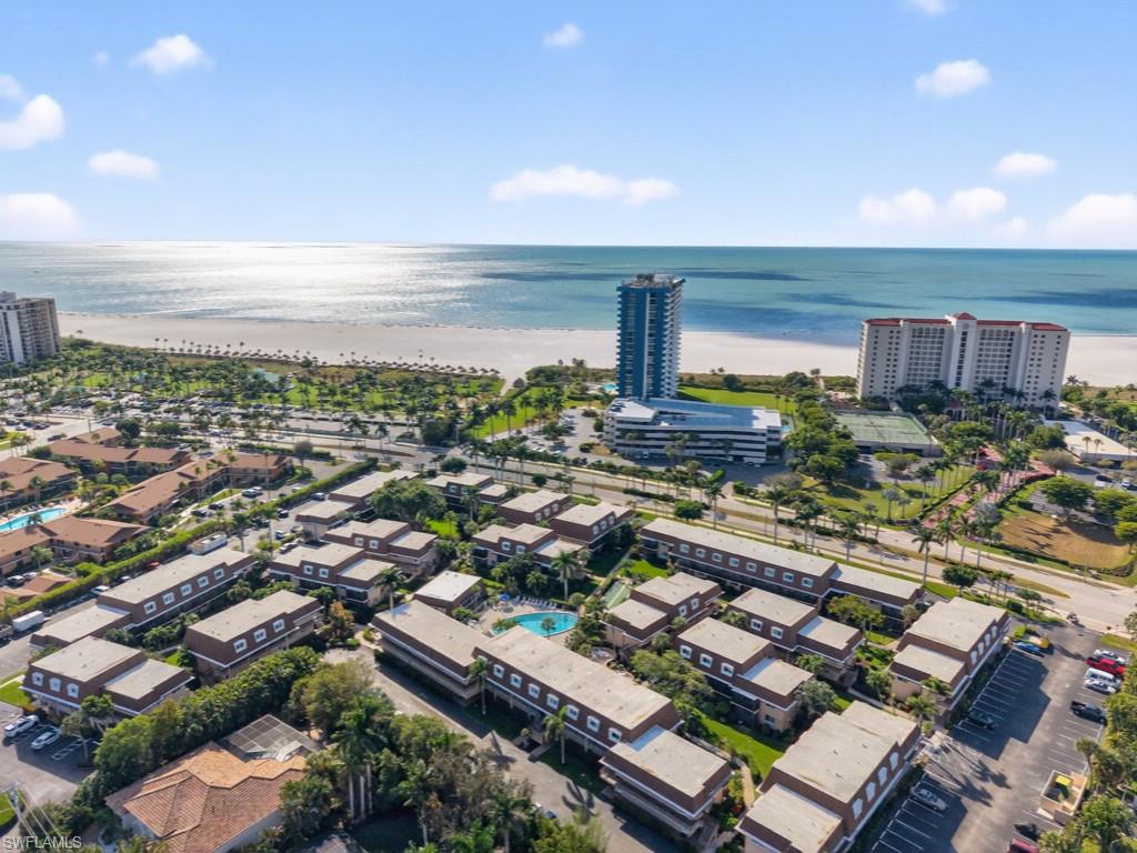 ISLAND MANOR APTS - Residential