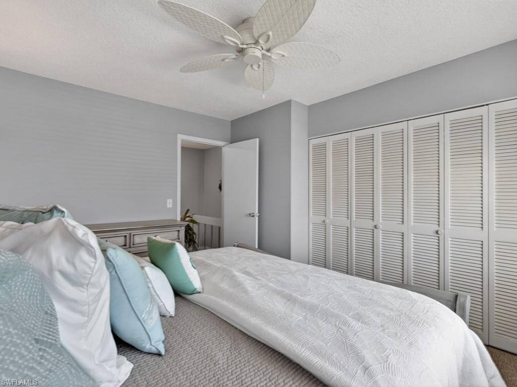 ISLAND MANOR APTS - Residential