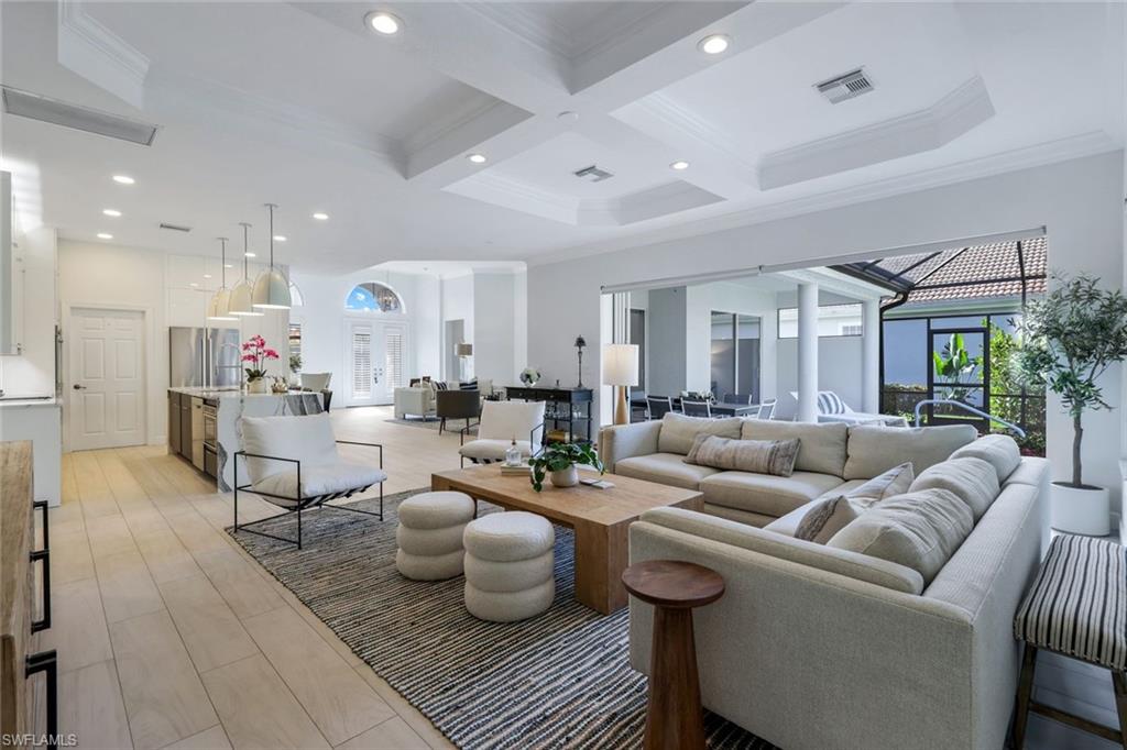 16017 Delarosa LN