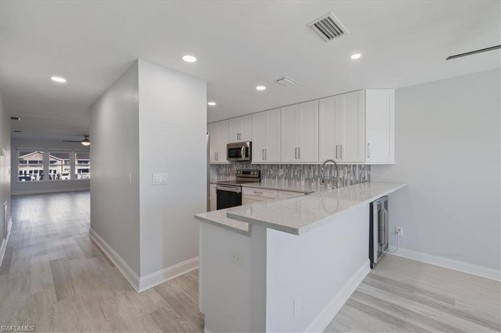 COMMODORE CONDO - Residential