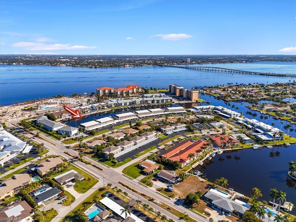 COMMODORE CONDO - Residential