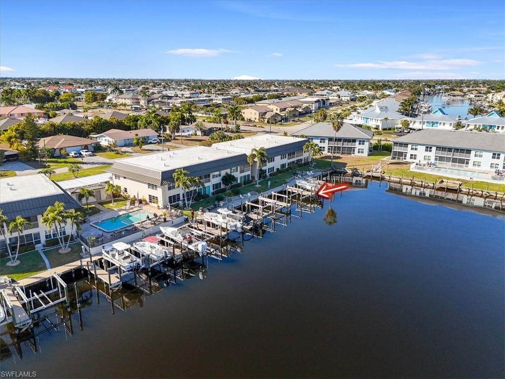 COMMODORE CONDO - Residential