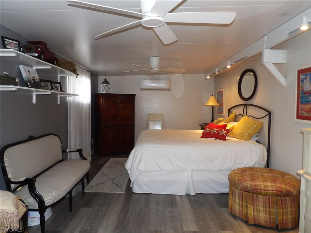 FOREST PARK MOBILE HOME - Residential