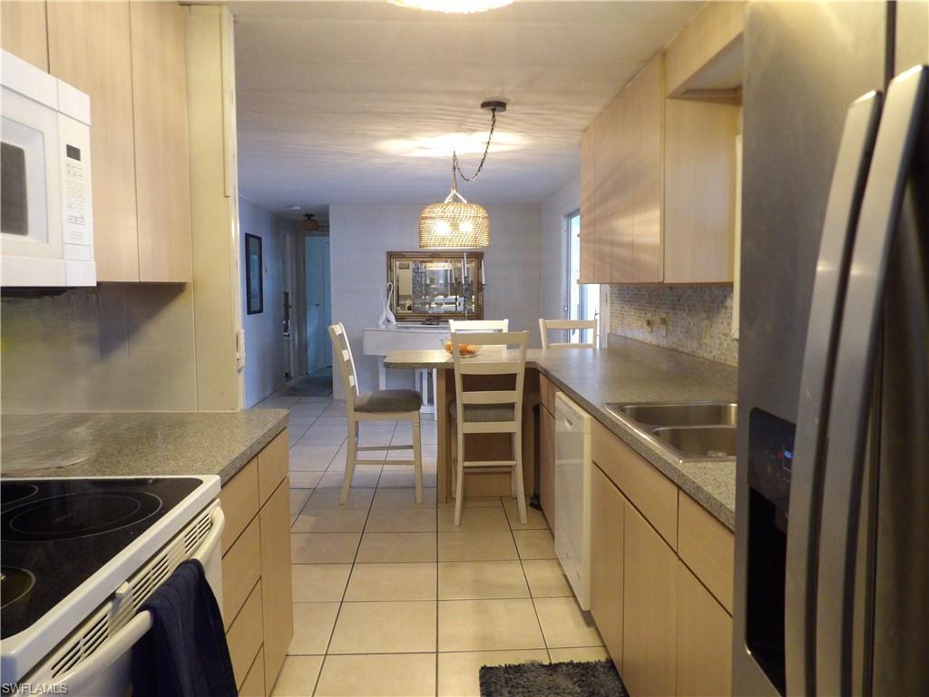 FOREST PARK MOBILE HOME - Residential