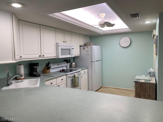 CAPER BEACH CLUB - Residential