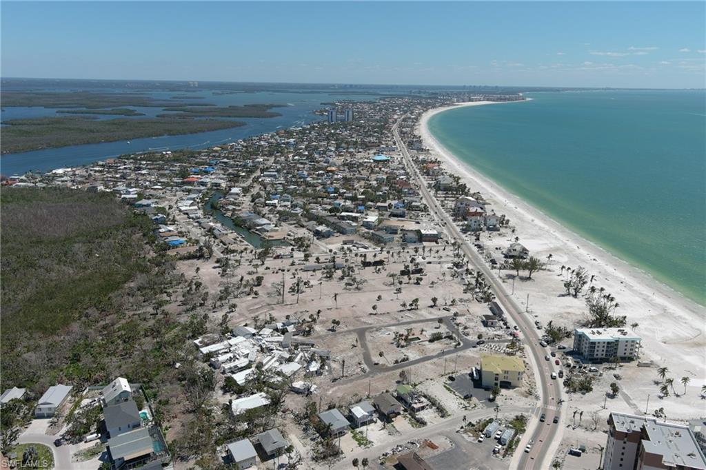 CAPER BEACH CLUB - Residential