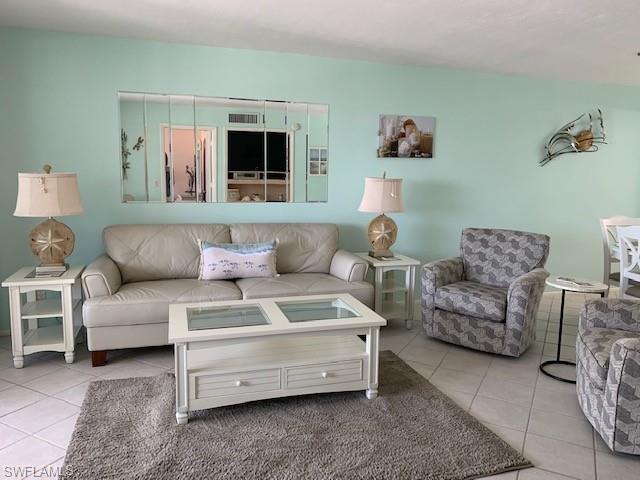 CAPER BEACH CLUB - Residential