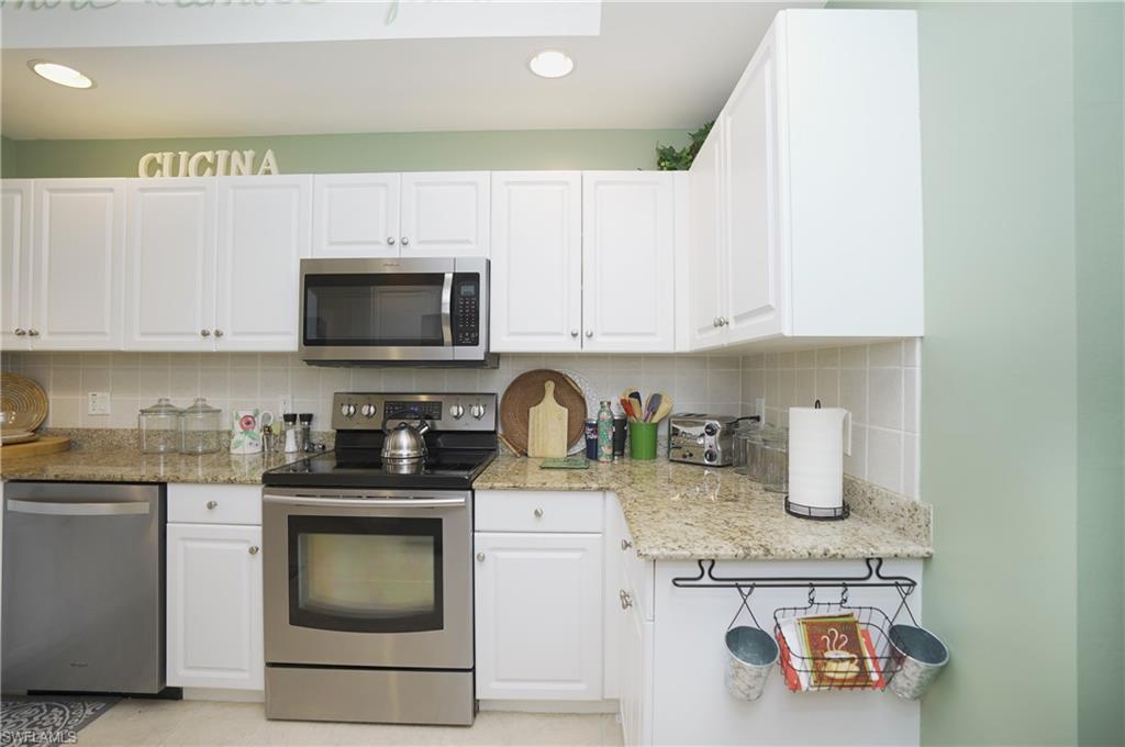 LAUREL GREENS - Residential Lease