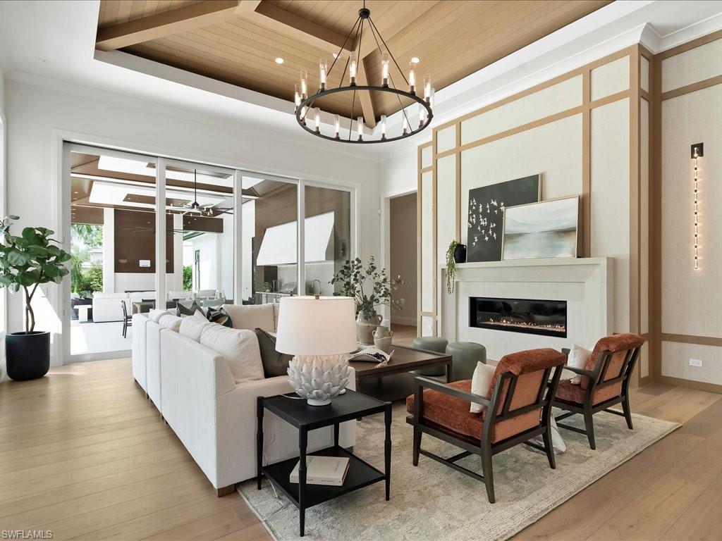 PINE RIDGE - Residential