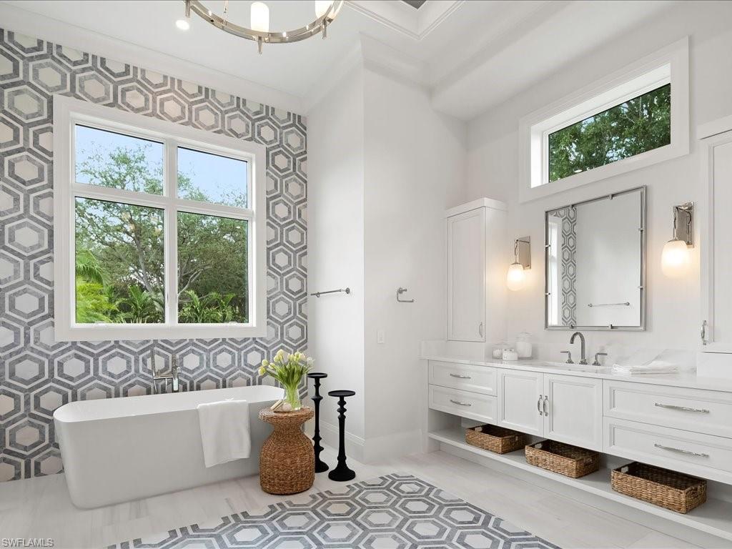 PINE RIDGE - Residential