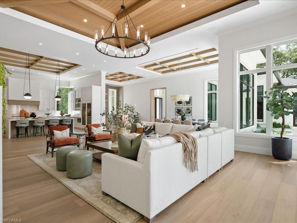 PINE RIDGE - Residential