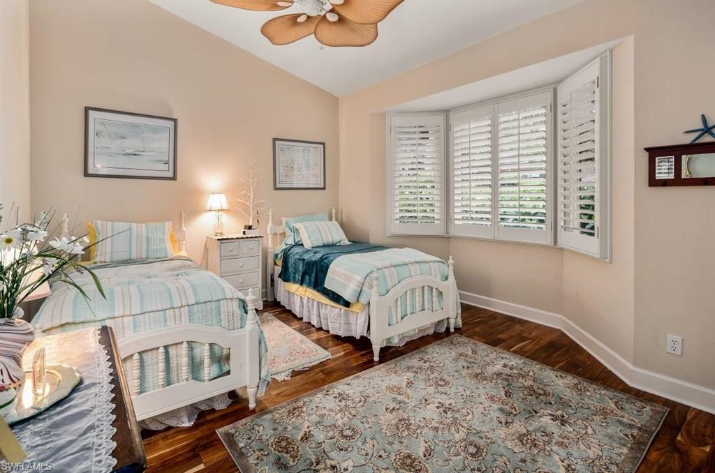 QUEENS PARK AT LAGO VERDE - Residential