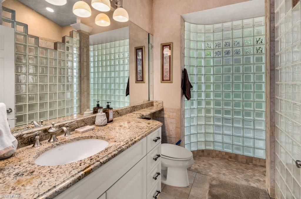 QUEENS PARK AT LAGO VERDE - Residential