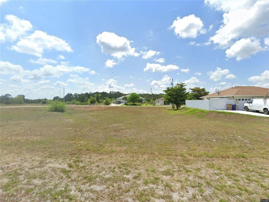 GREAT LOT IN LEHIGH ACRES