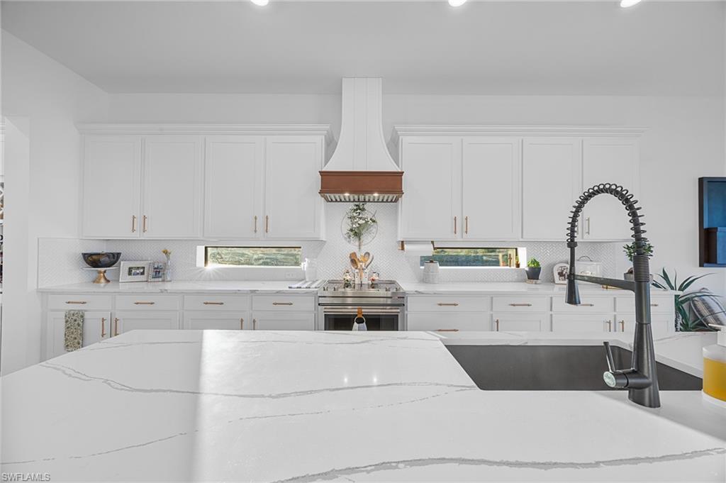 AVALON PARK - Residential