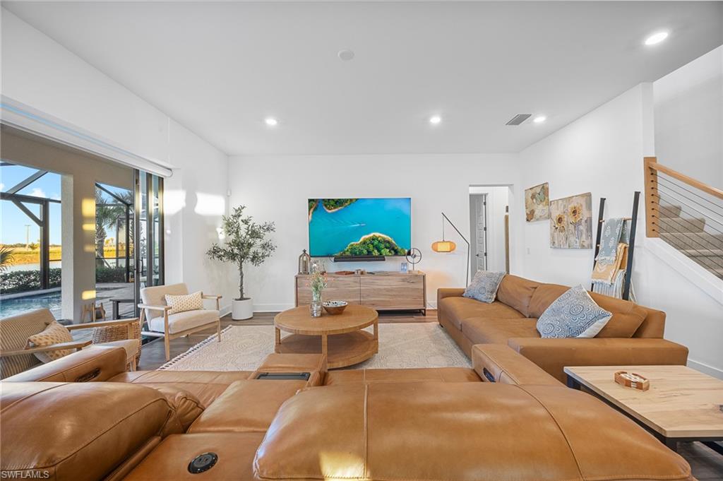 AVALON PARK - Residential