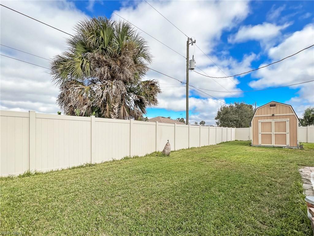 CAPE CORAL - Residential