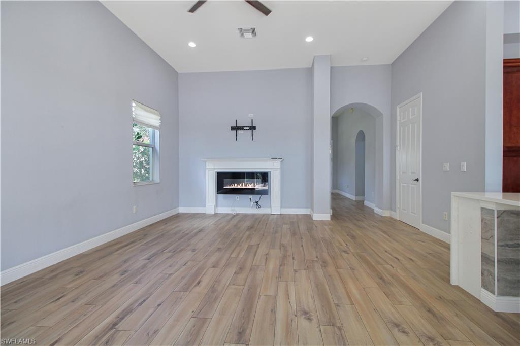 VALENCIA COUNTRY CLUB - Residential