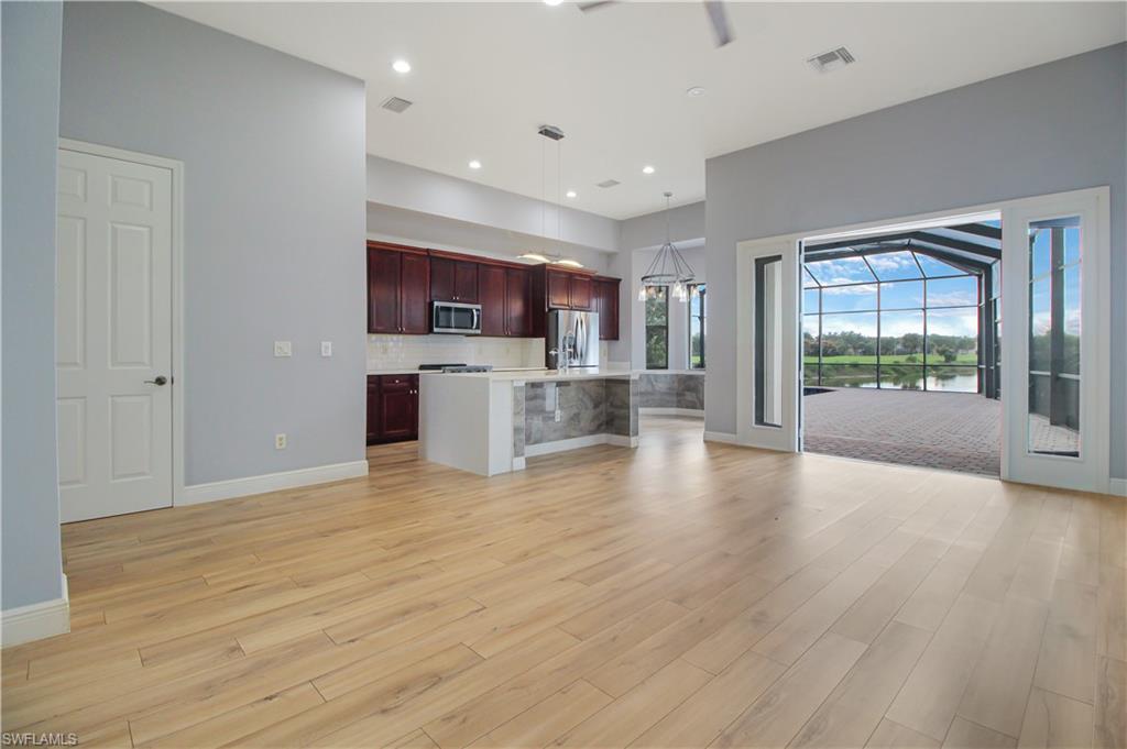 VALENCIA COUNTRY CLUB - Residential