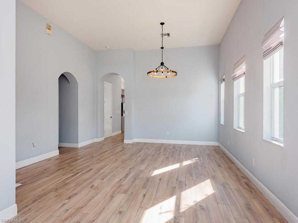 VALENCIA COUNTRY CLUB - Residential