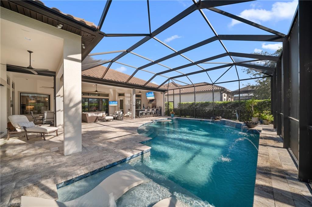 ESPLANADE - Residential