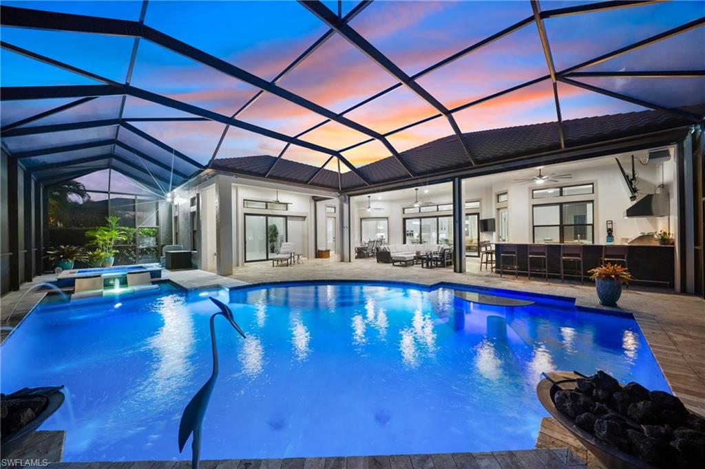 ESPLANADE - Residential