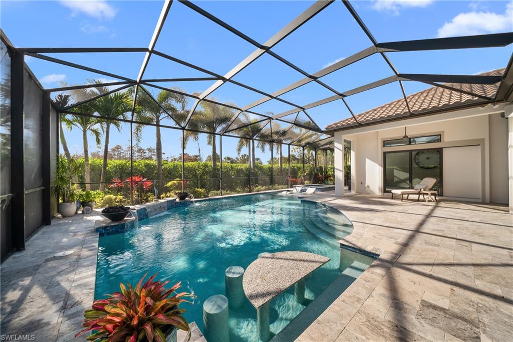 ESPLANADE - Residential