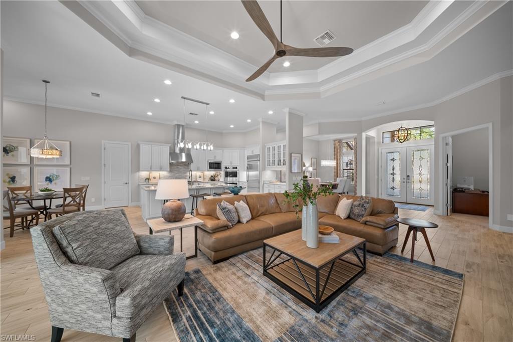 ESPLANADE - Residential