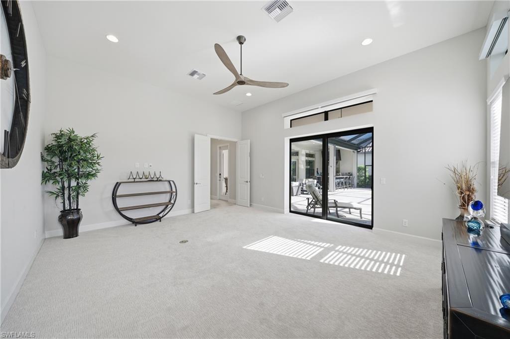 ESPLANADE - Residential