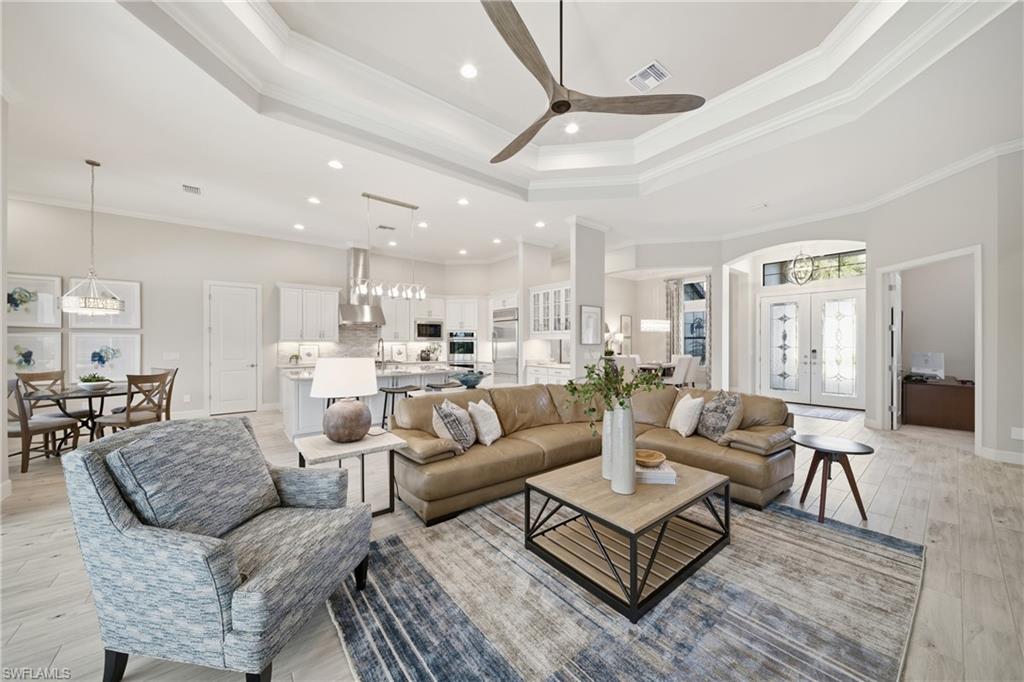 ESPLANADE - Residential