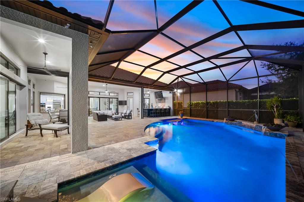 ESPLANADE - Residential