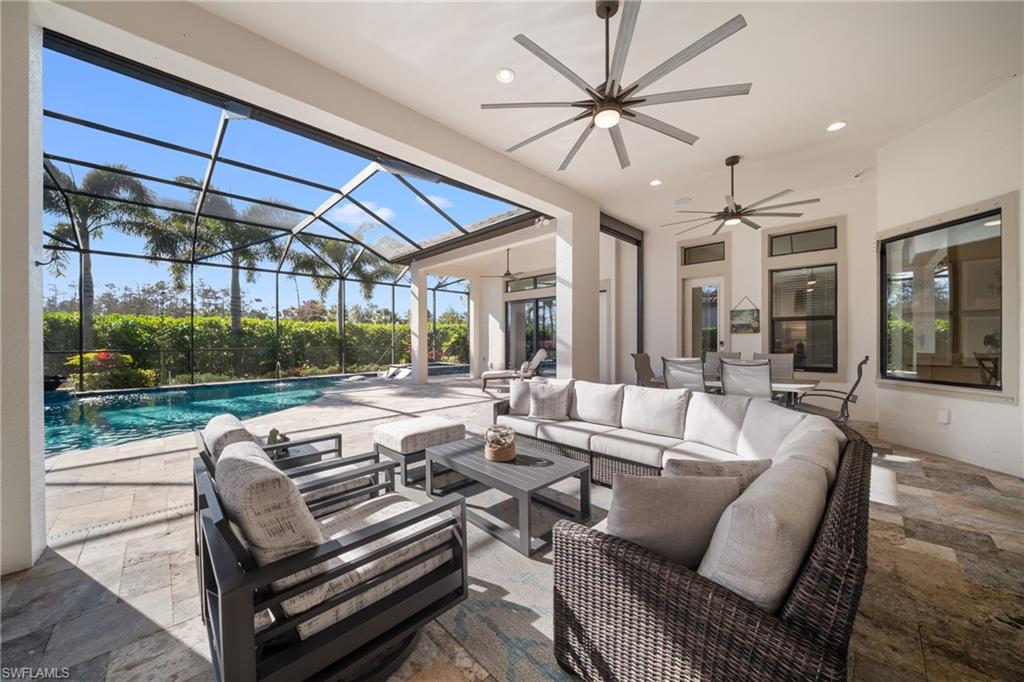 ESPLANADE - Residential