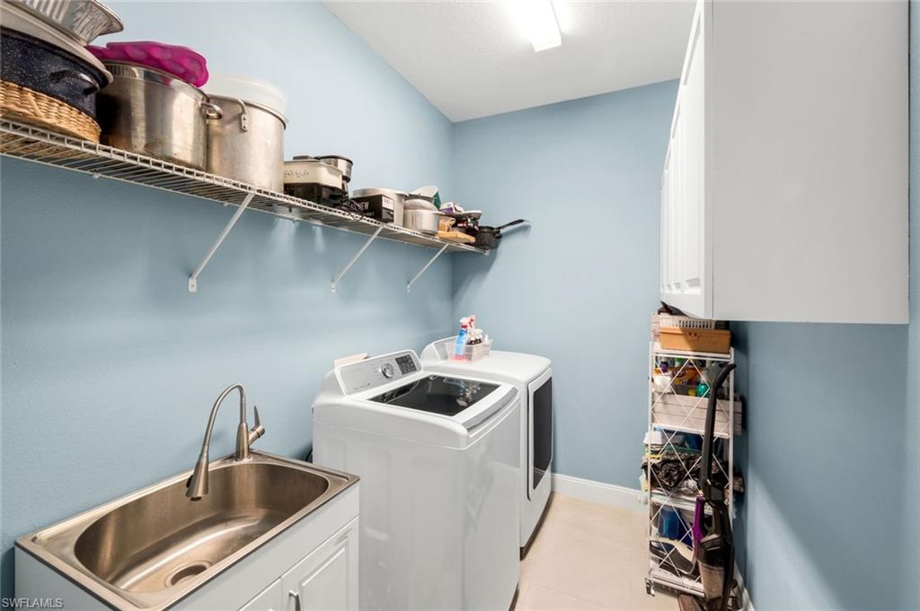 SANDOVAL - Residential