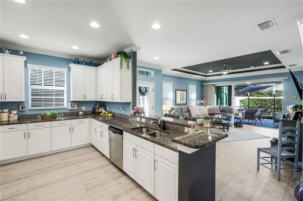 SANDOVAL - Residential