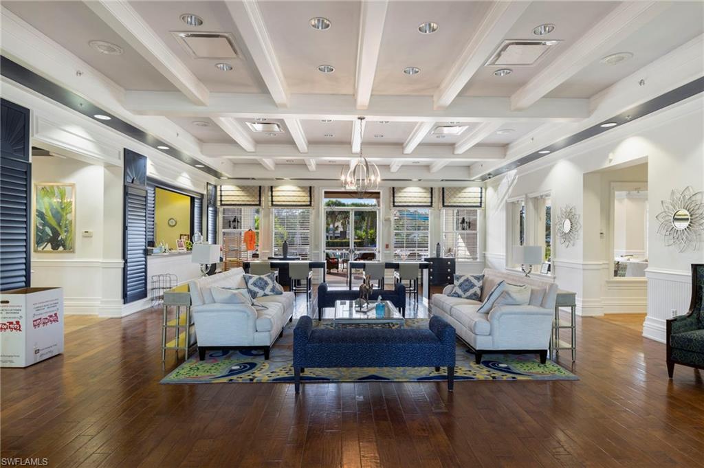 HAMPTON LAKES - Residential