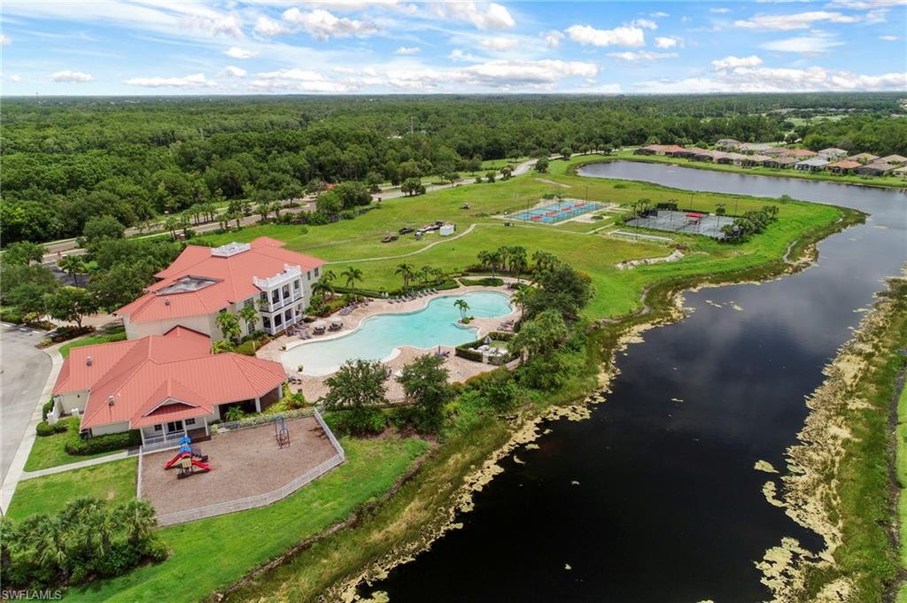 HAMPTON LAKES - Residential