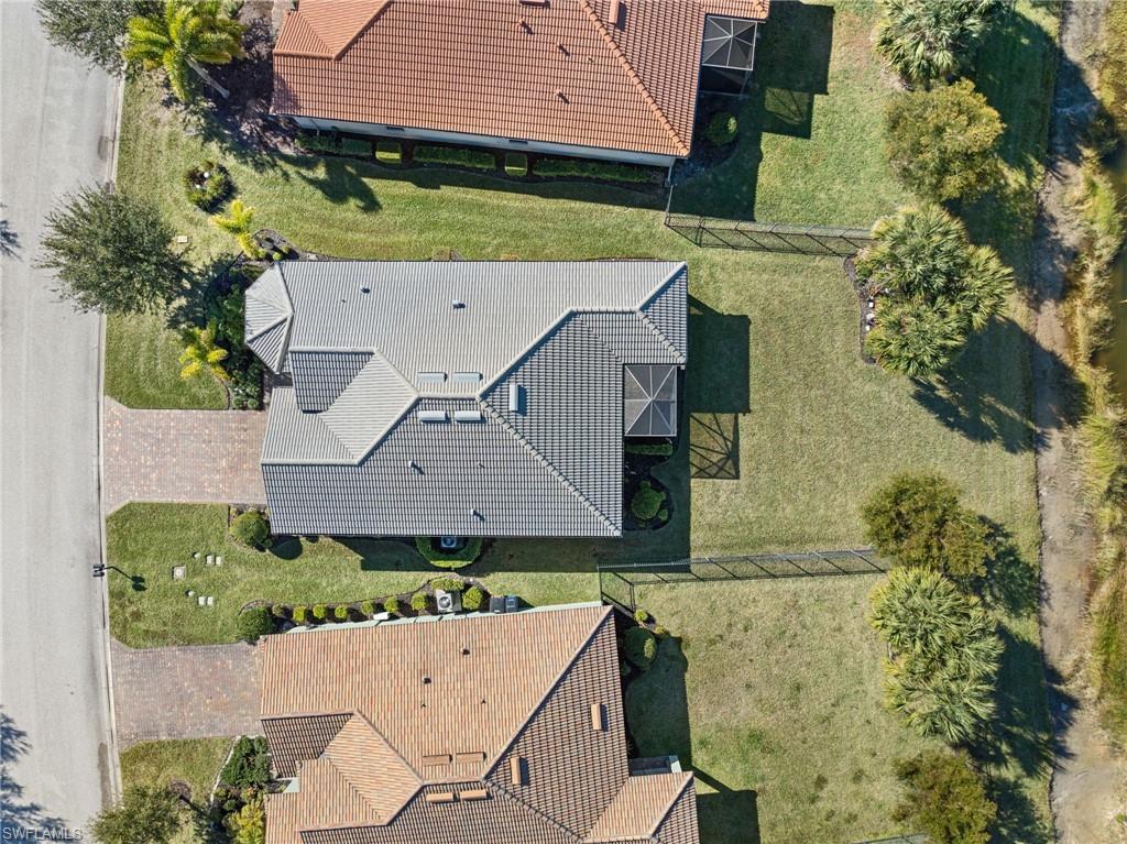 HAMPTON LAKES - Residential