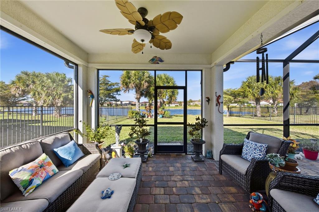 HAMPTON LAKES - Residential