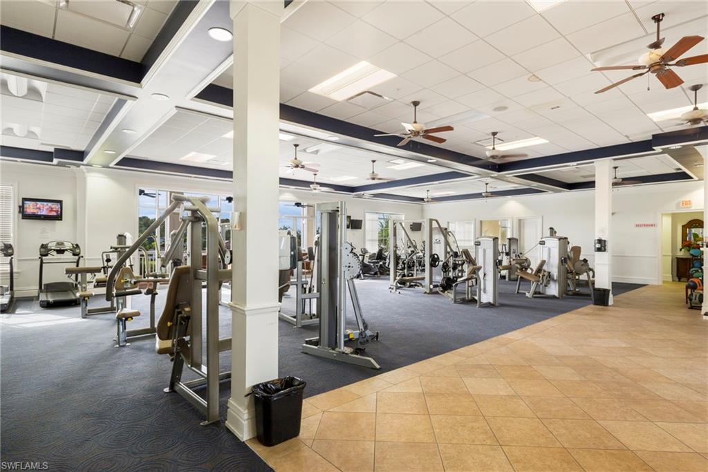 HAMPTON LAKES - Residential