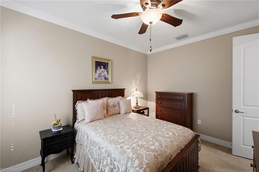 HAMPTON LAKES - Residential