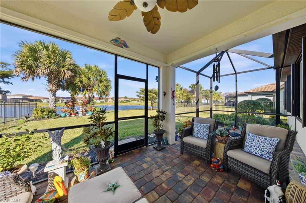 HAMPTON LAKES - Residential