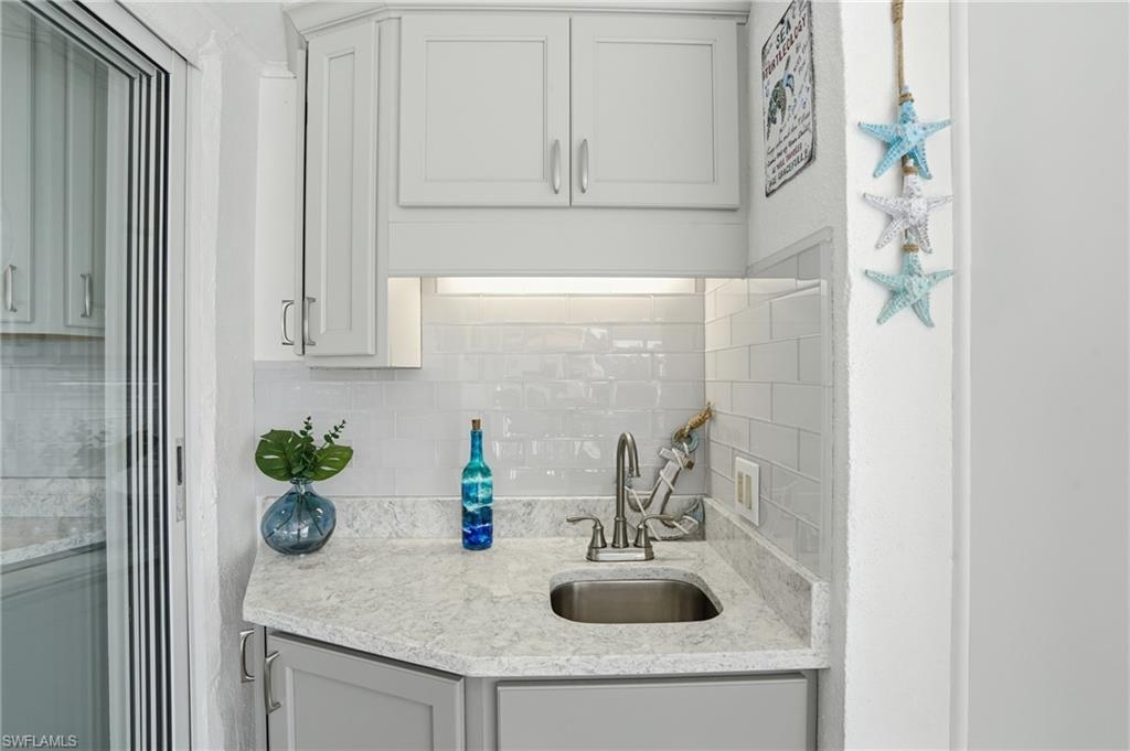 WATERSIDE WEST CONDO - Residential