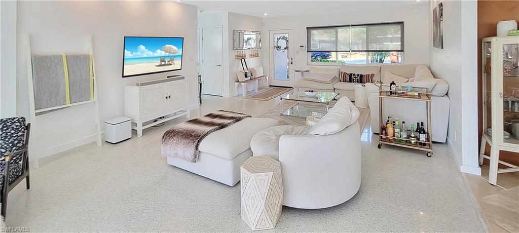 SEMINOLE ESTATES - Residential