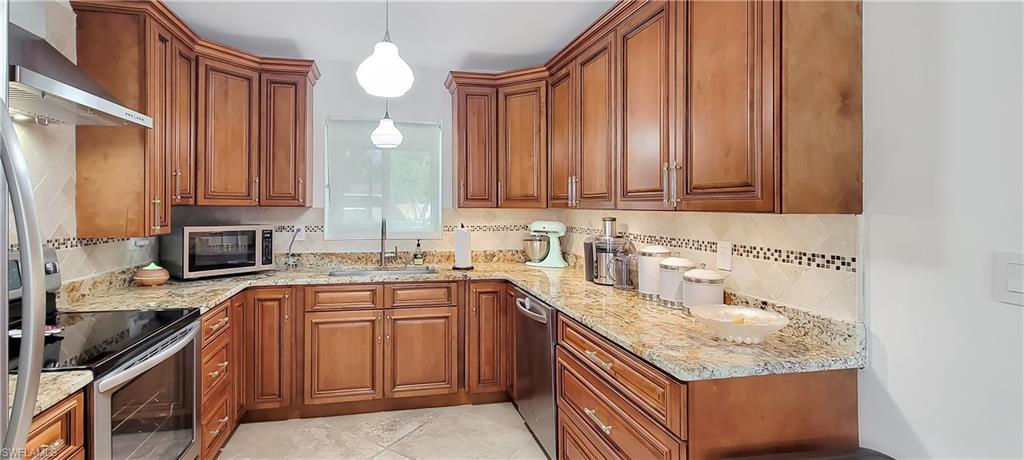 SEMINOLE ESTATES - Residential