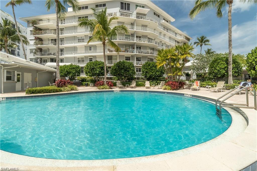 LA TOUR RIVAGE - Residential